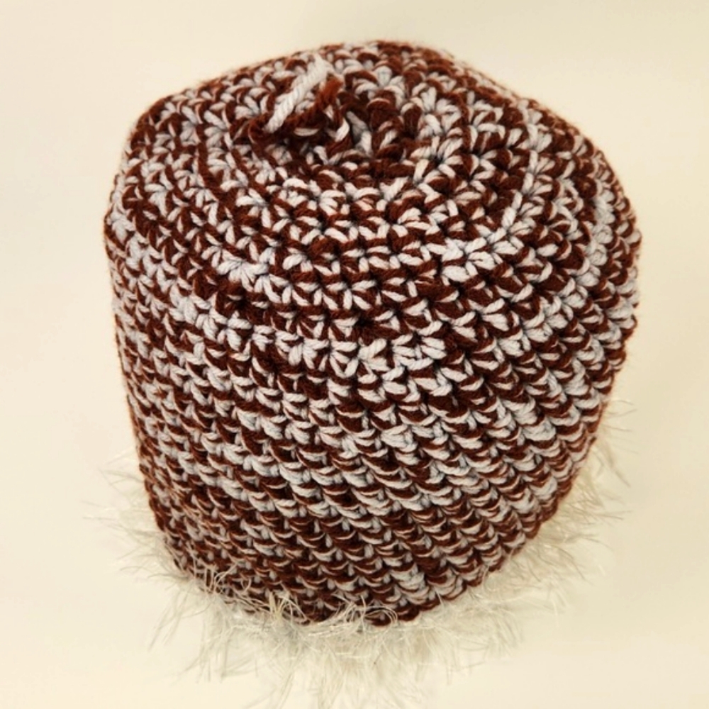 Hand knit woolen fringe hat OSFM - Picture 11 of 13